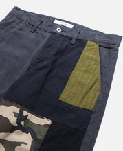 Load image into Gallery viewer, Cropped Boro Pants Rinse (Black)
