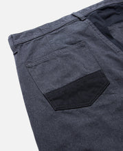 Load image into Gallery viewer, Cropped Boro Pants Rinse (Black)
